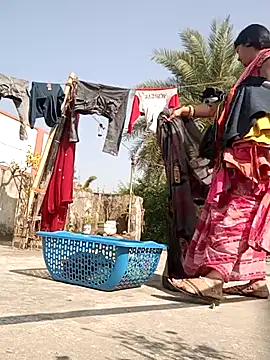 Snapshot of monu_bhabi chatting on February 9, 5:00 am monu bhabi online show from February 9, 5:00 am