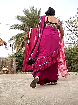 Snapshot of monu_bhabi chatting on February 19, 8:32 am monu bhabi online show from February 19, 8:32 am