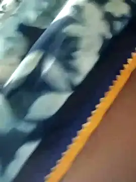 Snapshot of monu_bhabi chatting on February 26, 4:39 pm monu bhabi online show from February 26, 4:39 pm