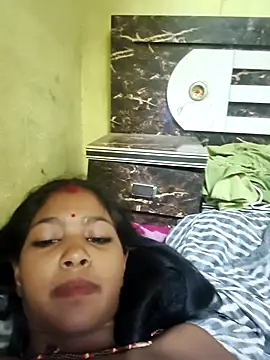 Snapshot of Fasfas2 chatting on October 19, 2:01 am Fasfas2 online show from October 19, 2:01 am