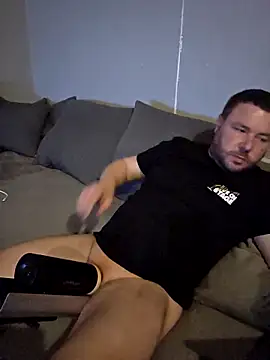 Snapshot of Da_riva chatting on February 3, 10:04 pm Da riva online show from February 3, 10:04 pm