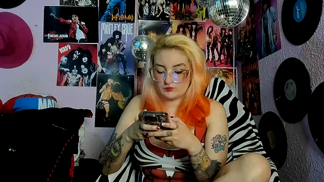 Avril Maria online show from February 25, 6:06 pm