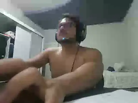 Miguelion2308 online show from December 3, 3:25 am