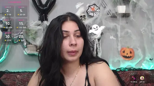 AnaysDivine online show from October 21, 8:09 pm