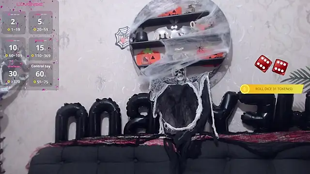 AnaysDivine online show from October 28, 4:05 am