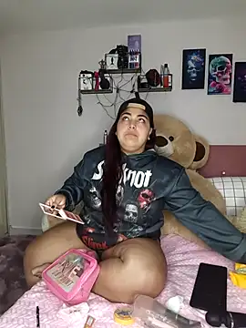 kendra lil evill online show from January 7, 11:12 am