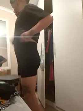 macmaddy8989 online show from February 14, 8:16 pm