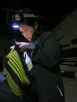 O o UwU o O online show from November 27, 1:57 pm