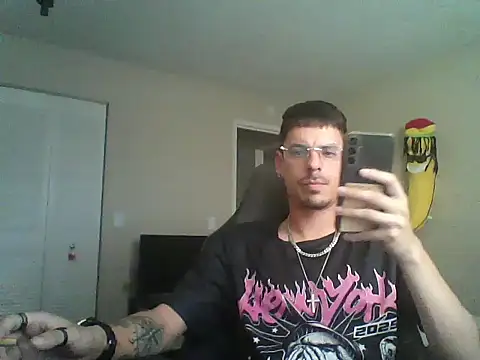 latinosatiro94 online show from October 2, 11:01 pm