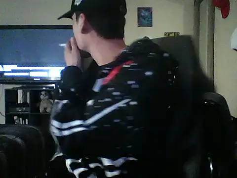 latinosatiro94 online show from December 18, 6:41 am