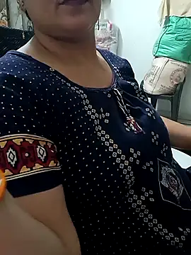 Snapshot of angel_ridhi chatting on June 1, 4:20 pm angel ridhi online show from June 1, 4:20 pm