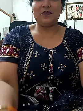 Snapshot of angel_ridhi chatting on June 2, 4:25 am angel ridhi online show from June 2, 4:25 am