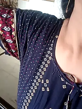 Snapshot of angel_ridhi chatting on June 8, 1:39 am angel ridhi online show from June 8, 1:39 am