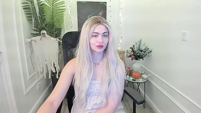 LeslieMineg online show from October 16, 11:22 am