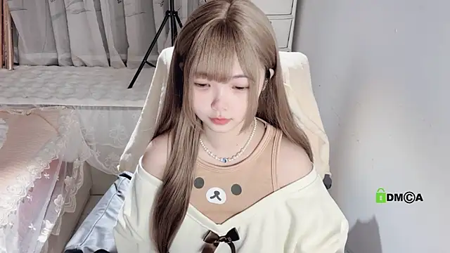 liuruyuan888 online show from April 4, 9:45 pm