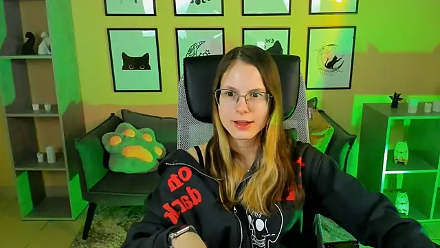 Carrie Rose online show from November 15, 2:31 am