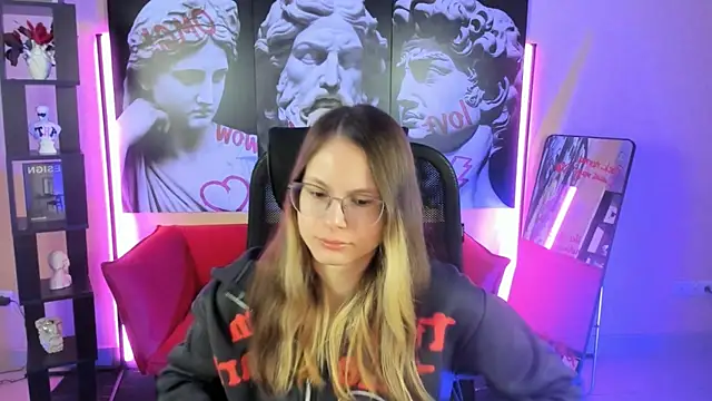 Carrie Rose online show from November 19, 2:22 am