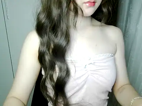 Annabelle-e online show from May 21, 8:38 pm