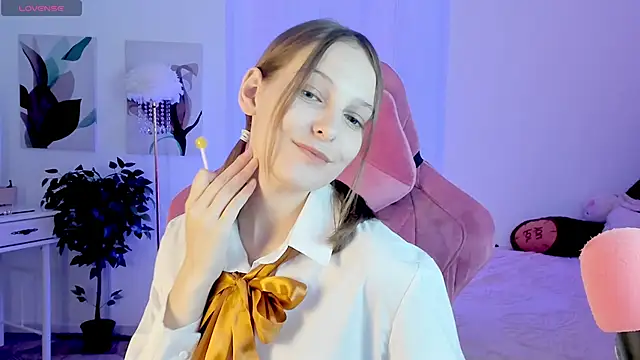 JenniferKiim online show from October 14, 1:56 pm