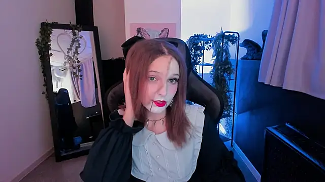 JenniferKiim online show from October 31, 2:29 pm