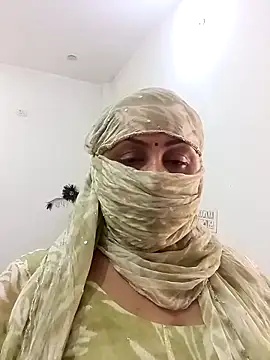 Rakhi sawant143 online show from March 25, 7:58 am