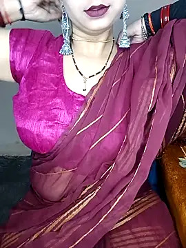 Snapshot of Oh_011 chatting on February 1, 3:43 pm Oh 011 online show from February 1, 3:43 pm