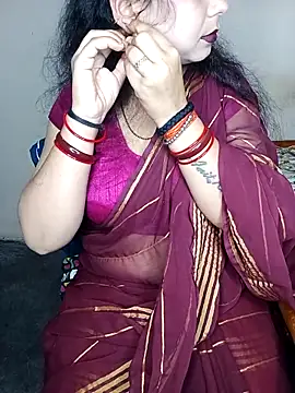 Snapshot of Oh_011 chatting on February 22, 3:43 pm Oh 011 online show from February 22, 3:43 pm