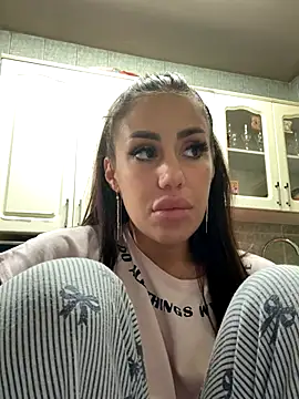 Snapshot of CataleyaSyrene chatting on October 13, 6:46 am CataleyaSyrene online show from October 13, 6:46 am