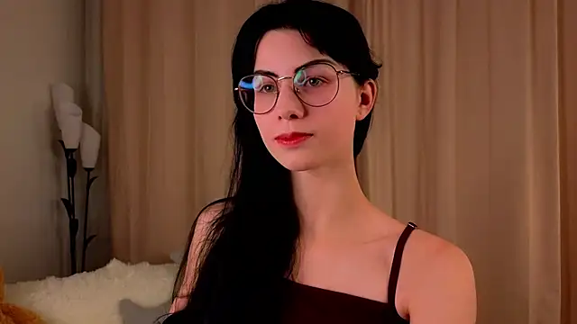 ArlineJanik online show from October 15, 11:43 am