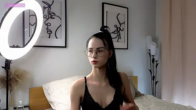 ArlineJanik online show from November 5, 11:32 am