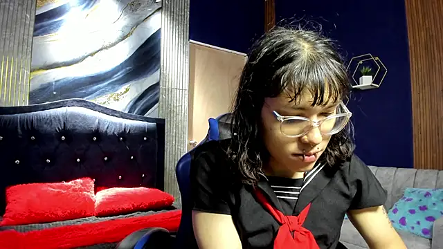 Snapshot of christina_vamp1 chatting on October 31, 1:34 pm christina vamp1 online show from October 31, 1:34 pm