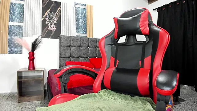 Snapshot of christina_vamp1 chatting on November 26, 1:23 pm christina vamp1 online show from November 26, 1:23 pm