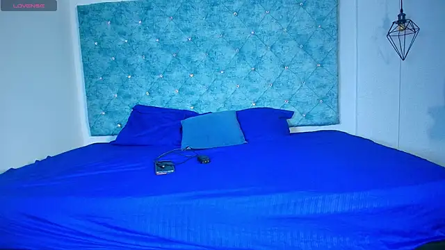 novaa snow online show from September 13, 2:39 pm