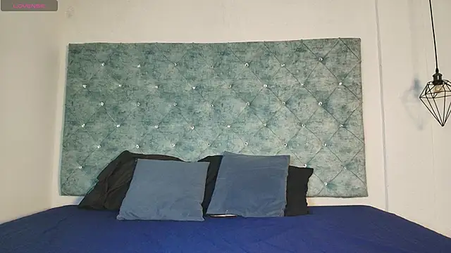 novaa snow online show from September 25, 7:39 pm