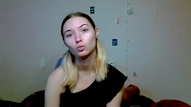  kikiclark   online show from October 9, 12:14 pm