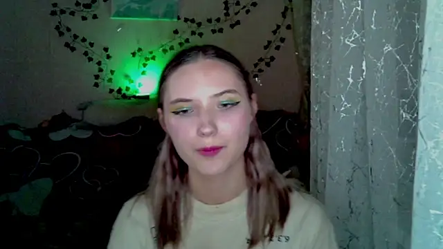  kikiclark   online show from November 14, 10:29 pm