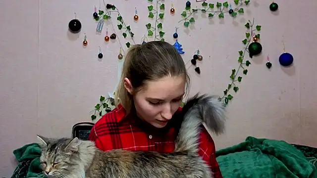  kikiclark   online show from January 11, 8:58 pm