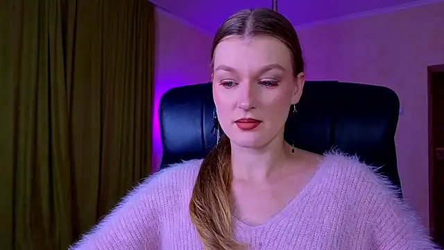 Snapshot of MysticVenus_ chatting on February 2, 3:22 pm MysticVenus online show from February 2, 3:22 pm