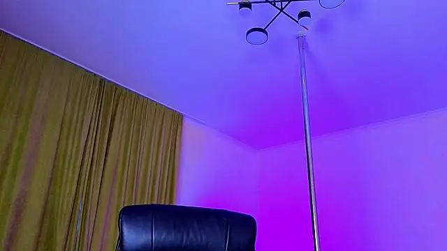 Snapshot of MysticVenus_ chatting on February 13, 3:30 pm MysticVenus online show from February 13, 3:30 pm