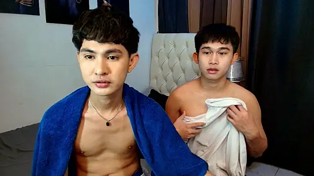 Snapshot of xxxhugecocktwinkxxx chatting on January 8, 7:21 am xxxhugecocktwinkxxx online show from January 8, 7:21 am