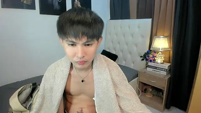 Snapshot of xxxhugecocktwinkxxx chatting on January 9, 7:00 am xxxhugecocktwinkxxx online show from January 9, 7:00 am