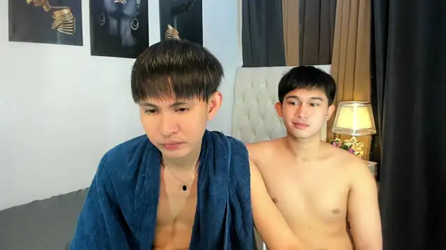 Snapshot of xxxhugecocktwinkxxx chatting on January 11, 7:24 am xxxhugecocktwinkxxx online show from January 11, 7:24 am