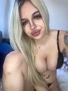 Steffi Snowbunny online show from March 13, 3:18 pm