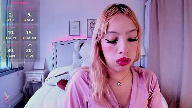 Mayajhons online show from November 16, 1:49 pm