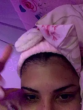 luluzinhax online show from January 15, 3:44 am