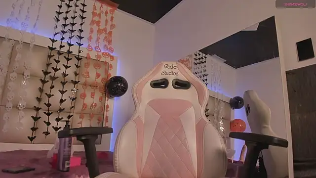 Valkiria js online show from October 8, 8:06 pm