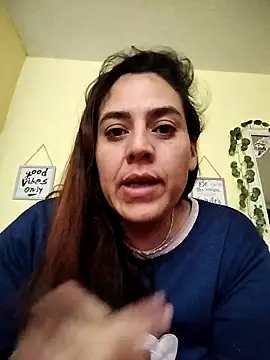 Snapshot of denissebombon chatting on February 2, 3:55 pm denissebombon online show from February 2, 3:55 pm