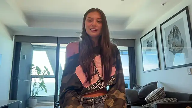 cassiess1 online show from February 12, 4:07 am