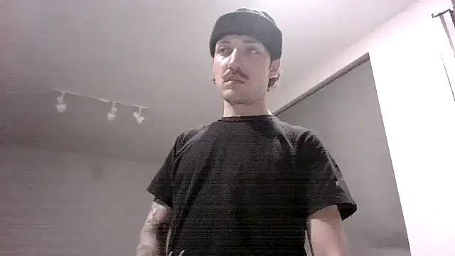 Snapshot of Jbenz420 chatting on May 10, 5:23 am Jbenz420 online show from May 10, 5:23 am