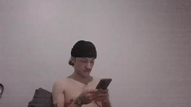 Snapshot of Jbenz420 chatting on May 21, 11:45 pm Jbenz420 online show from May 21, 11:45 pm